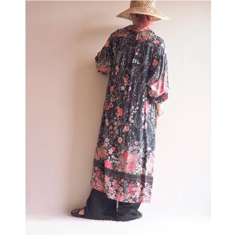 vintage floral balloon sleeve midi dress