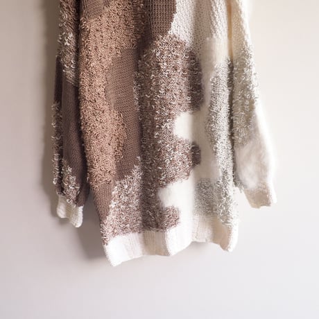 80s switching fuzzy sweater