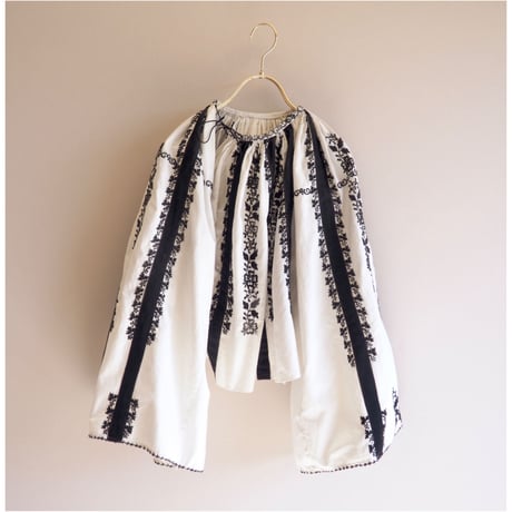 vintage romanian embroidered blouse
