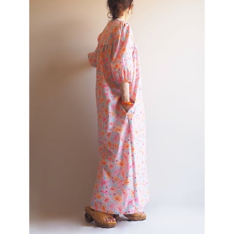 70〜80s "KOMAR" floral house maxi dress