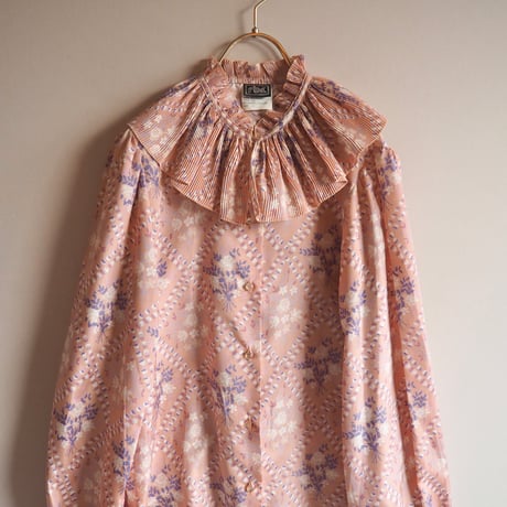 "rbk" pleated collar floral blouse
