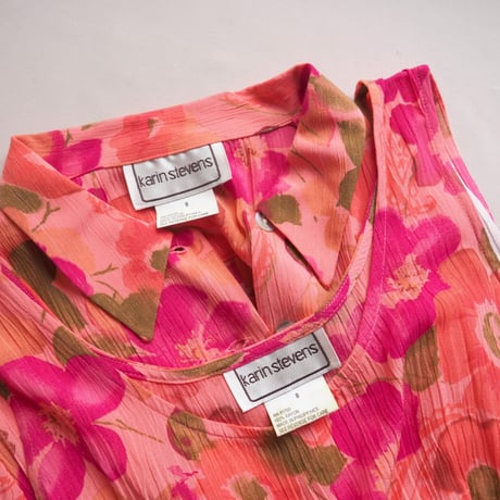 "Karin Stevens" floral blouse & sleeveless maxi dress