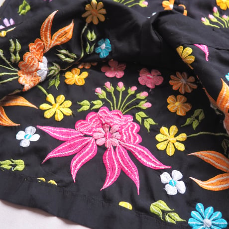 70〜80s "Dion's" floral embroidered jacket