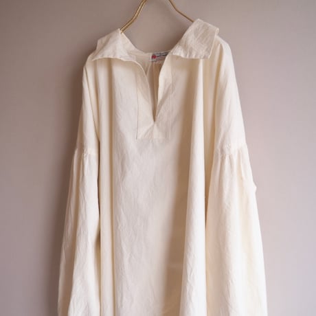 "Georgene Schroeder" balloon sleeve tunic blouse