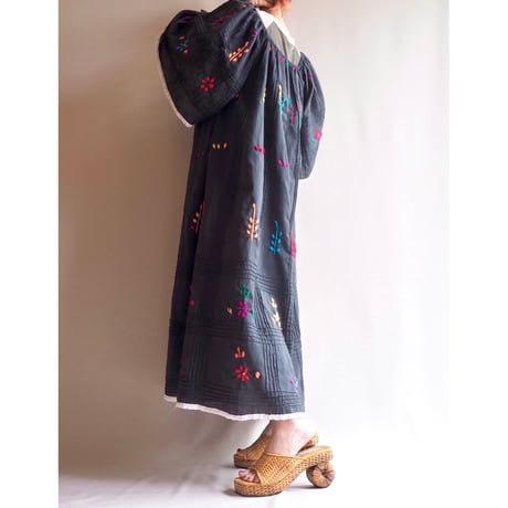 70s mexican embroidered midi dress