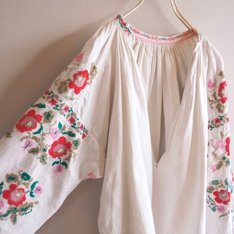 vintage ukrainian embroidered blouse