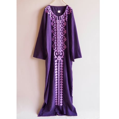 vintage embroidered kaftan dress