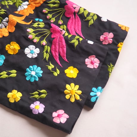 70〜80s "Dion's" floral embroidered jacket