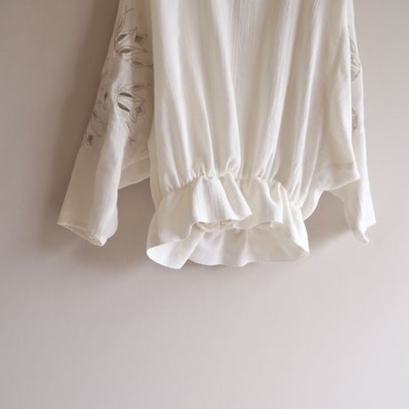 vintage cutwork cache-coeur blouse