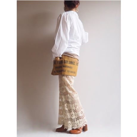 "REGENT" folk lace ruffle blouse