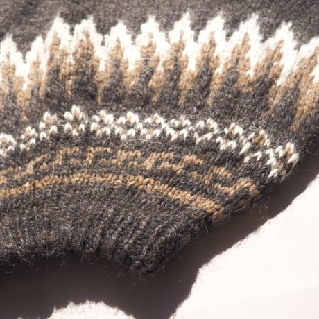 vintage dark brown nordic sweater