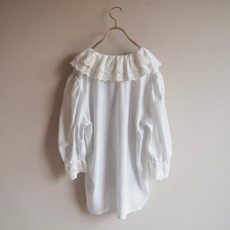 vintage folk lace ruffle blouse