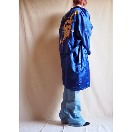 deadstock chinese silk embroidered robe