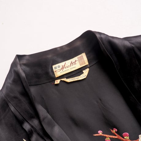70s〜 floral embroidered satin robe