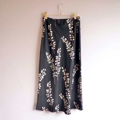 "Ann Taylor" silk floral midi skirt