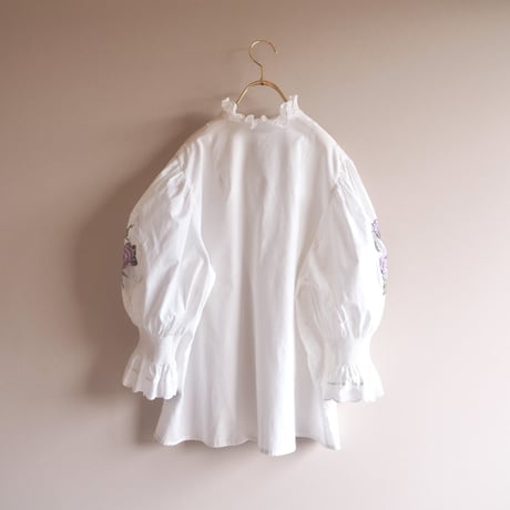 "Erba" puff sleeve ruffle blouse