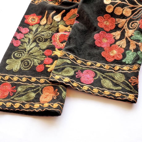 vintage suzani embroidered robe