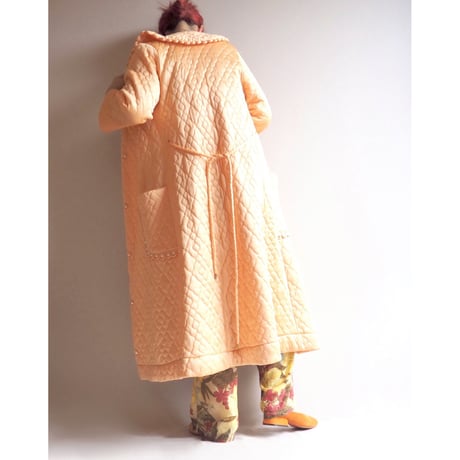 60〜70s peach quilted robe