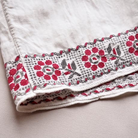 vintage ukrainian embroidered blouse