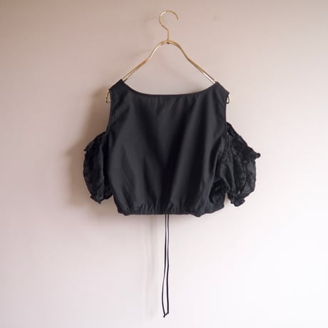"COUNTRY Line" embroidered folk blouse