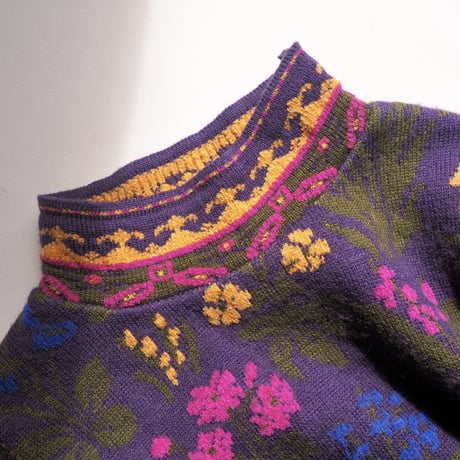 "Michelle Stuart" floral pattern sweater