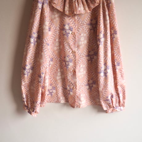 "rbk" pleated collar floral blouse