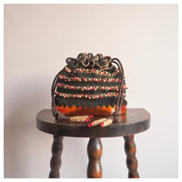 40〜50s wood beads× lucite drawstring woven bag (black)