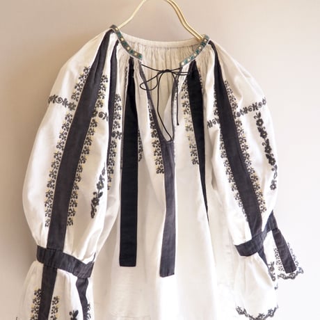 vintage romanian embroidered blouse