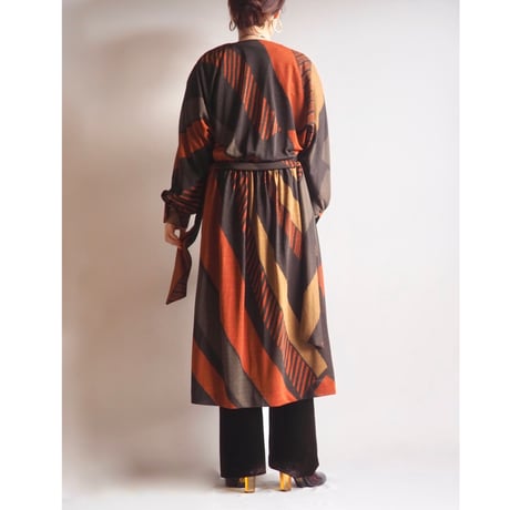 vintage dolman sleeve abstract midi dress