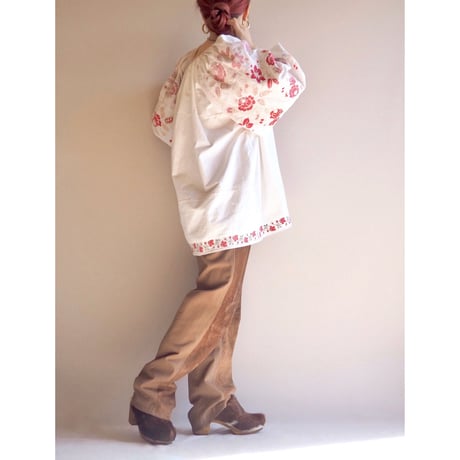 vintage ukrainian embroidered blouse