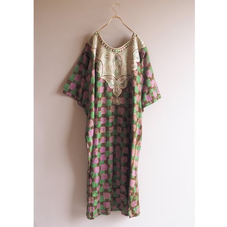 vintage embroidered kaftan dress