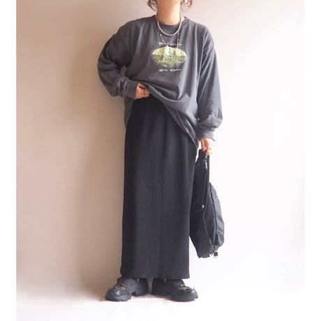 "Bobbie Brooks" black creased maxi skirt