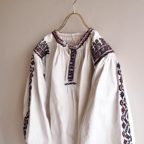 vintage romanian embroidered blouse