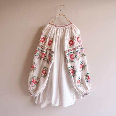 vintage ukrainian embroidered blouse