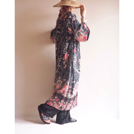 vintage floral balloon sleeve midi dress