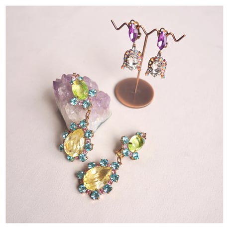 vintage czech rhinestone earrings(A)