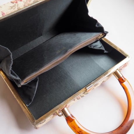 60s "DOVER" amber handle floral tapestry bag