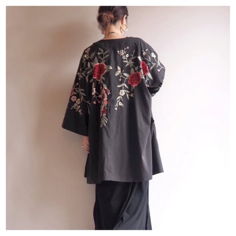 vintage floral embroidered robe