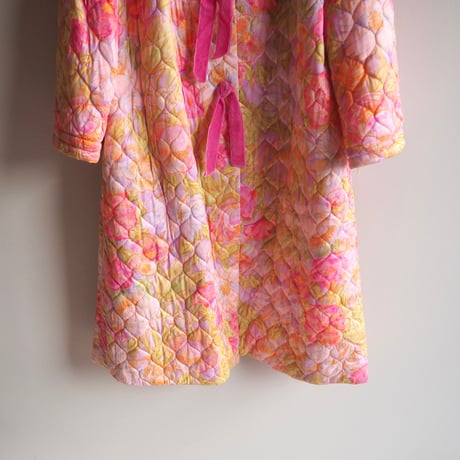 60〜70s "Vanity Fair" floral quilted robe