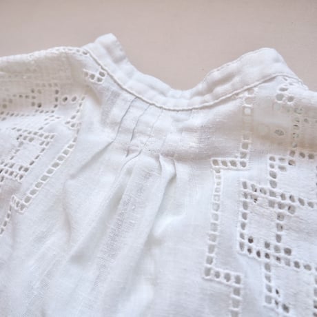 vintage folk lace blouse