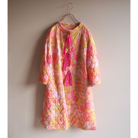 60〜70s "Vanity Fair" floral quilted robe