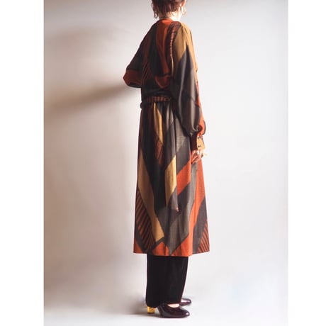 vintage dolman sleeve abstract midi dress