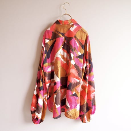 vintage abstract balloon sleeve blouse