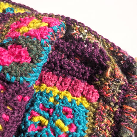 70〜80s plastic handle granny knit bag