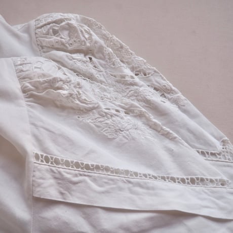 70s〜 puff sleeve cutwork lace folk blouse