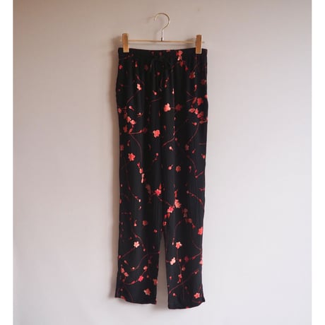 "CLIO" rayon floral easy pants