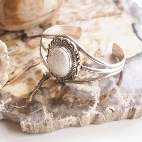 Navajo "Thomas Francisco" silver × white buffalo bangle