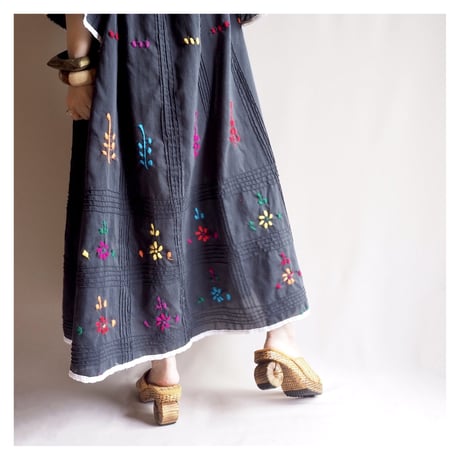 70s mexican embroidered midi dress