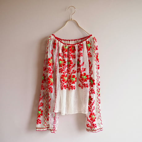 50〜60s romanian sheer embroidered blouse
