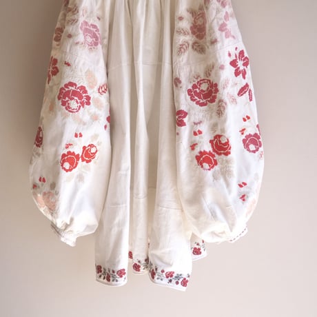 vintage ukrainian embroidered blouse